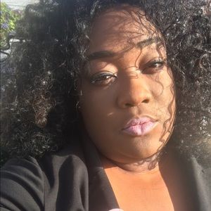 Meet your Posher, Erika